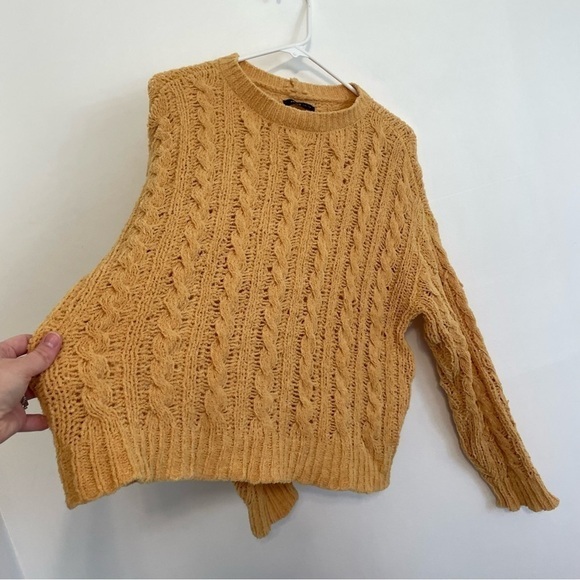 AMERICAN EAGLE Impossibly Soft Cable Knit Chenille Sweater Solid Mustard Yellow - Picture 7 of 16